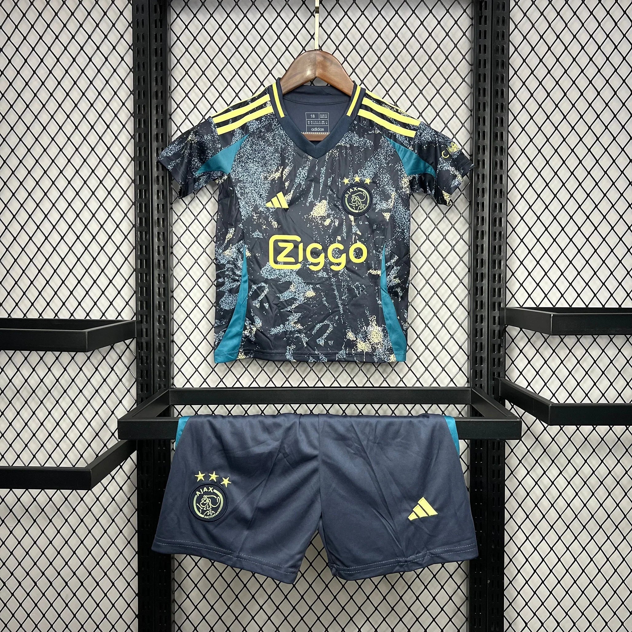 24/25 Ensemble Enfant Ajax