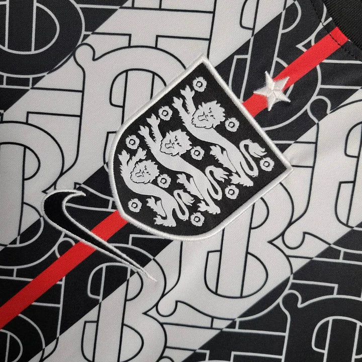 Maillot 24/25 Angleterre « Burberry » Concept