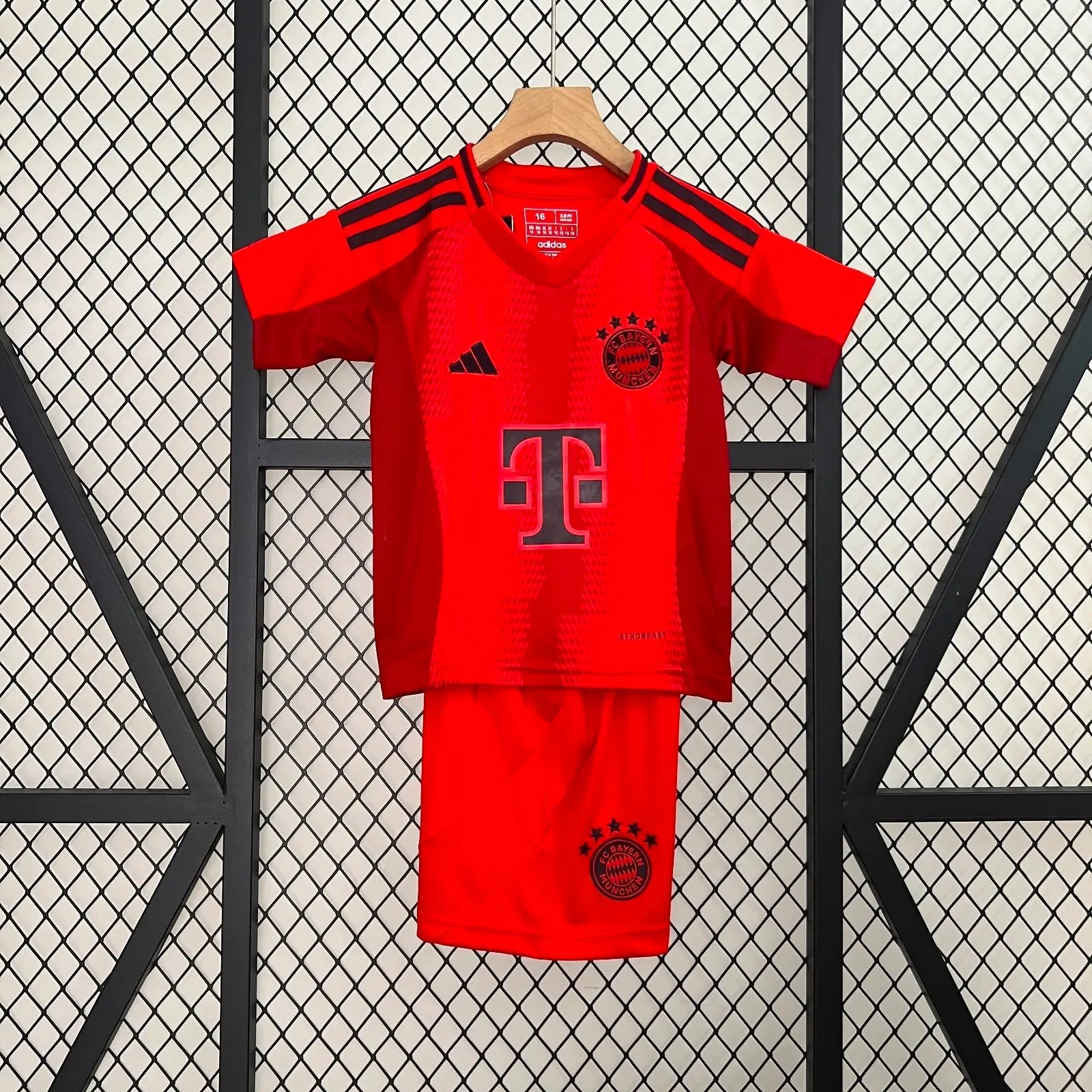 24/25 Ensemble Enfant Bayern Munich
