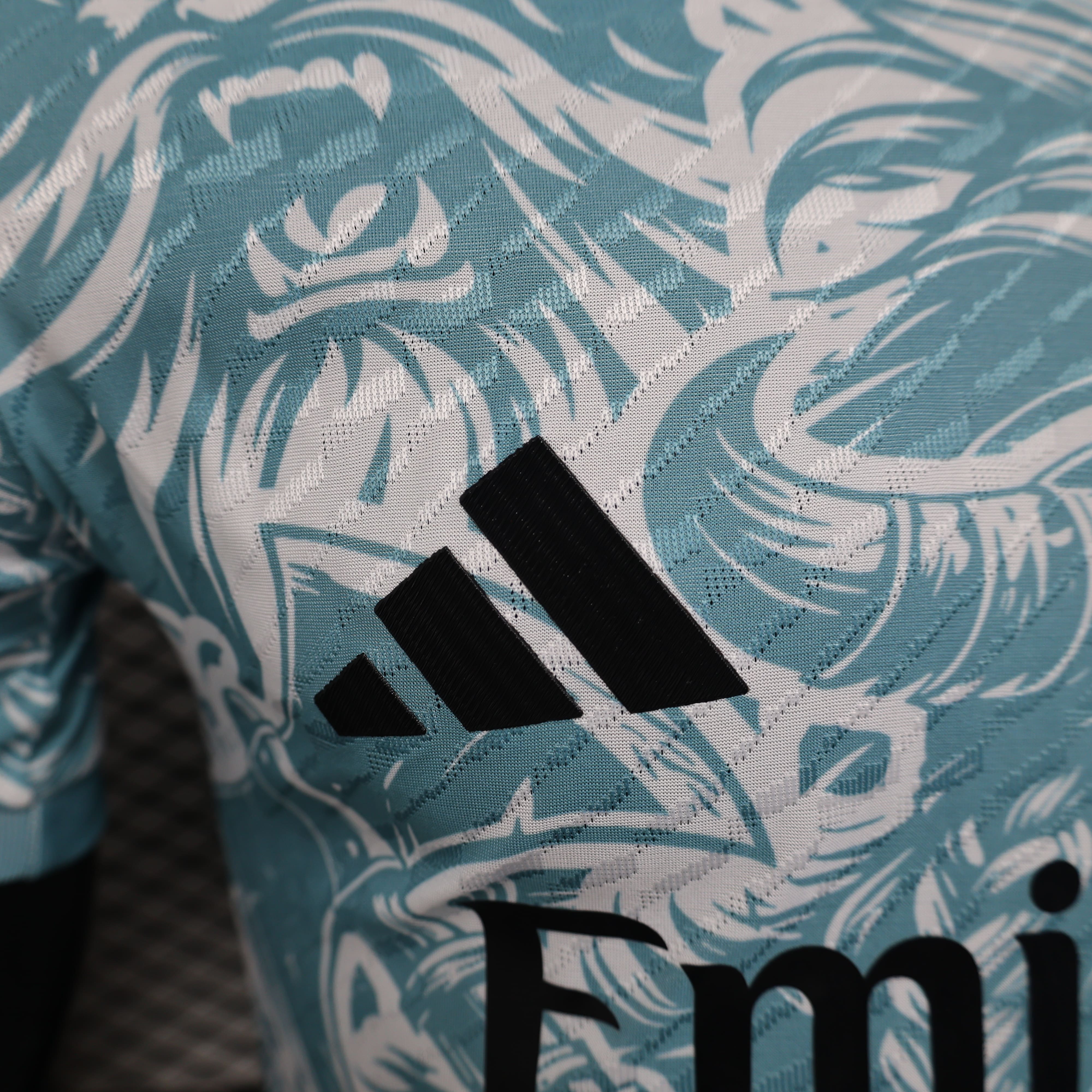 Maillot 25/26 Real Madrid Concept Viking