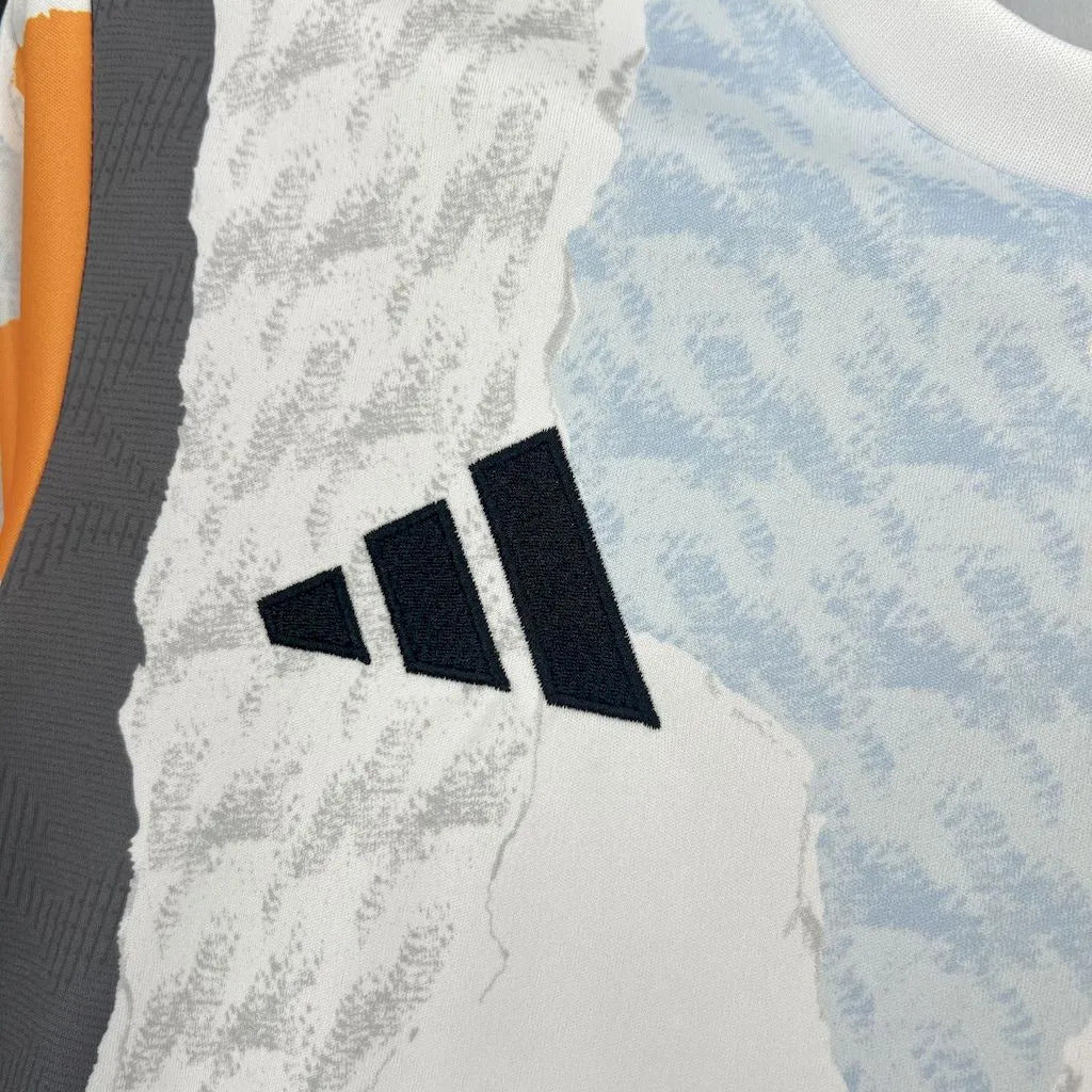 Maillot 24/25 Real Madrid Concept