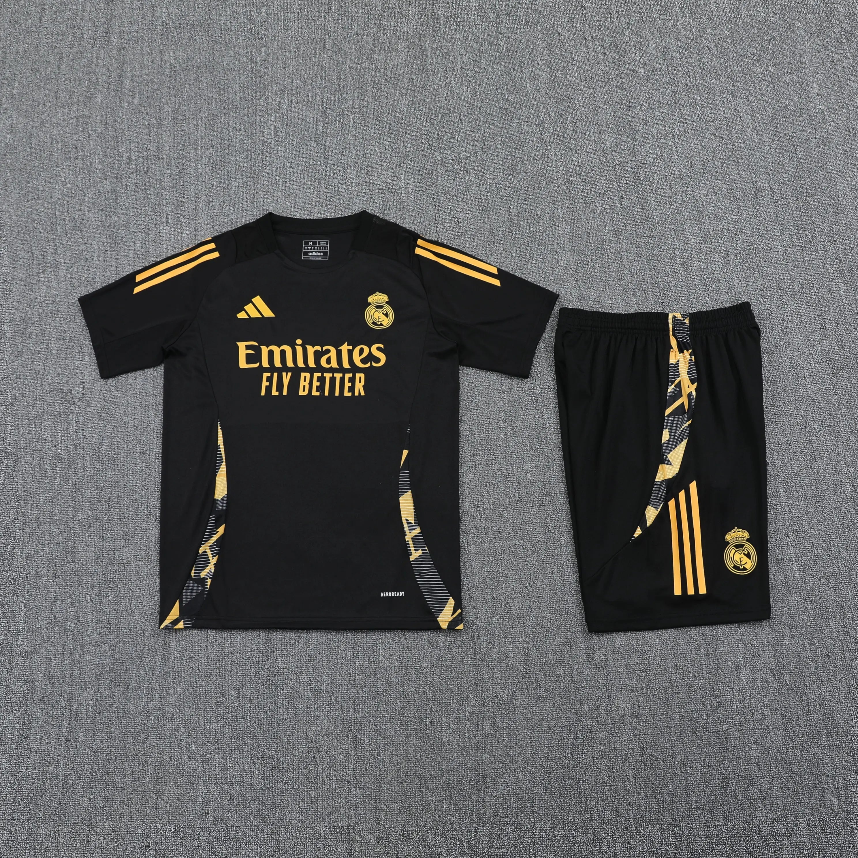 Ensemble Real Madrid 2025