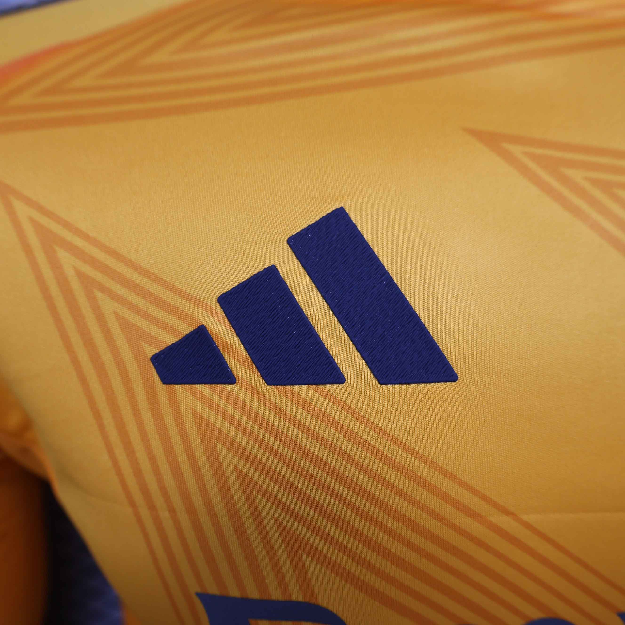 Maillot 24/25 Real Madrid Manches Longues