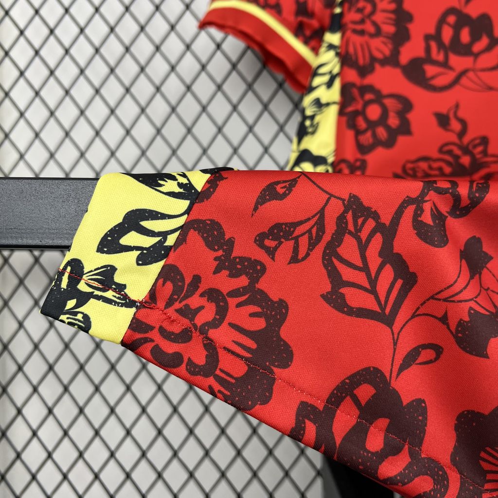 Maillot 24/25 Portugal Spécial Fleurs Rouge