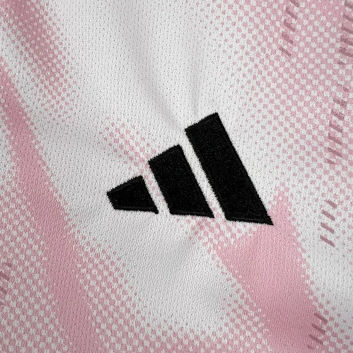 Maillot 24/25 Real Madrid Spécial Rose