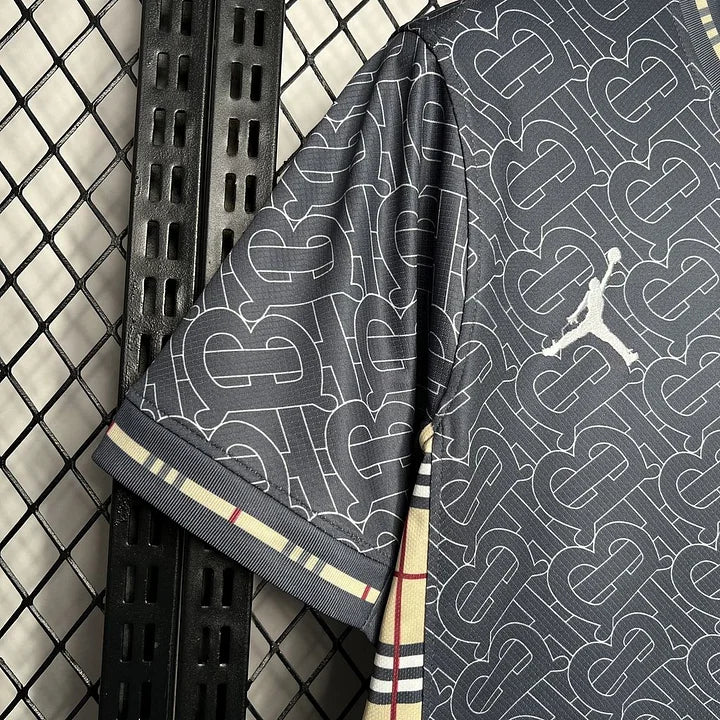Maillot 24/25 Angleterre « Burberry » Concept