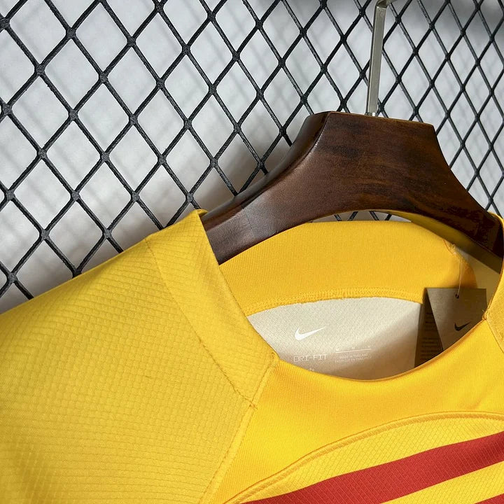 Maillot 24/25 Barcelone Third Jaune